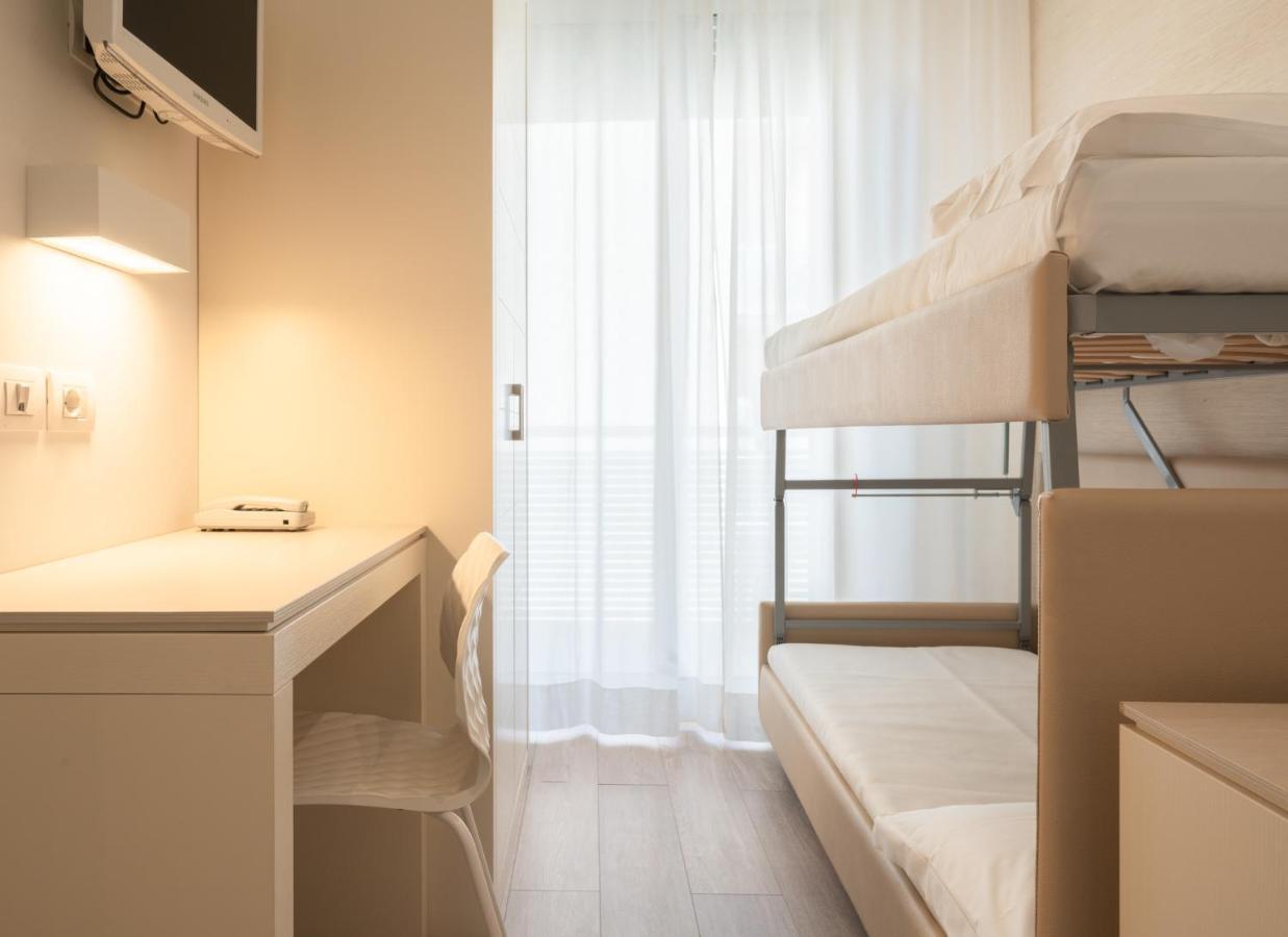 Hotel Bristol Cattolica Zewnętrze zdjęcie