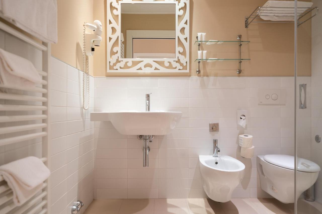 Hotel Bristol Cattolica Zewnętrze zdjęcie