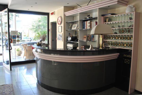 Hotel Bristol Cattolica Zewnętrze zdjęcie