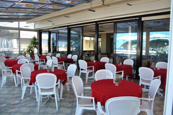 Hotel Bristol Cattolica Zewnętrze zdjęcie
