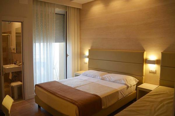 Hotel Bristol Cattolica Zewnętrze zdjęcie
